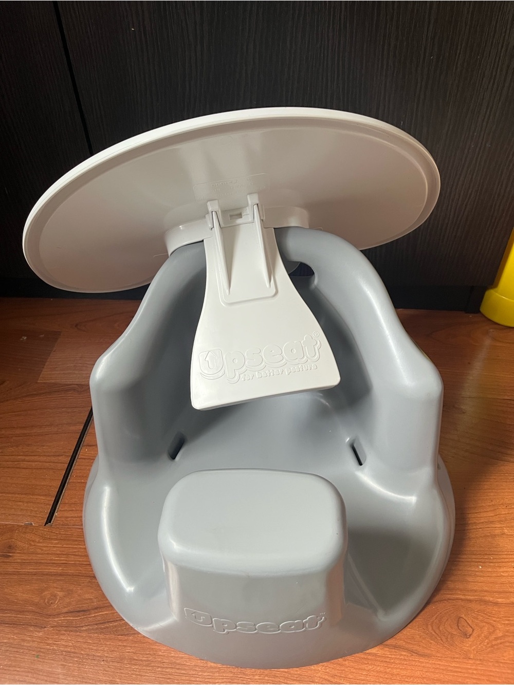 Upsseat Baby Floor Seat with Removable Tray - Gray & White - Picture 5 of 7